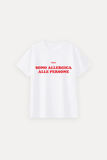 'Sono allergica alle persone' classic tee